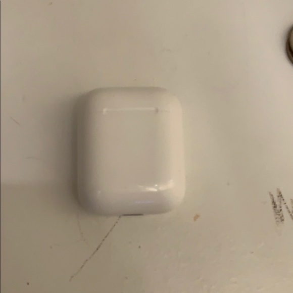 Apple AirPods generation 1